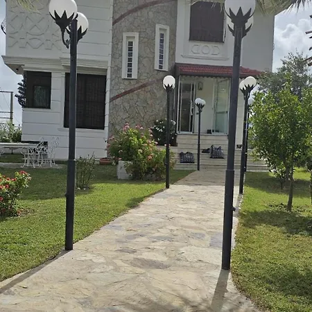 فيلة Yildiz *